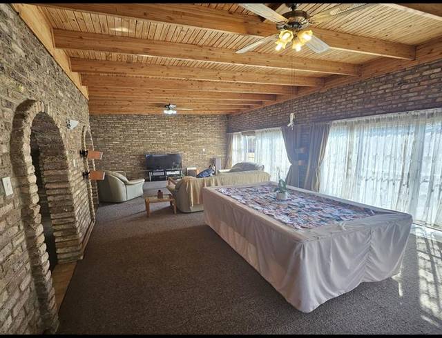 4 BEDROOM HOUSE FOR SALE IN VANDERBIJLPARK SE 3